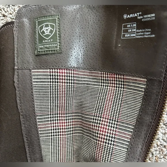 Ariat Sutton II Waterproof Boot - Picture 2 of 11